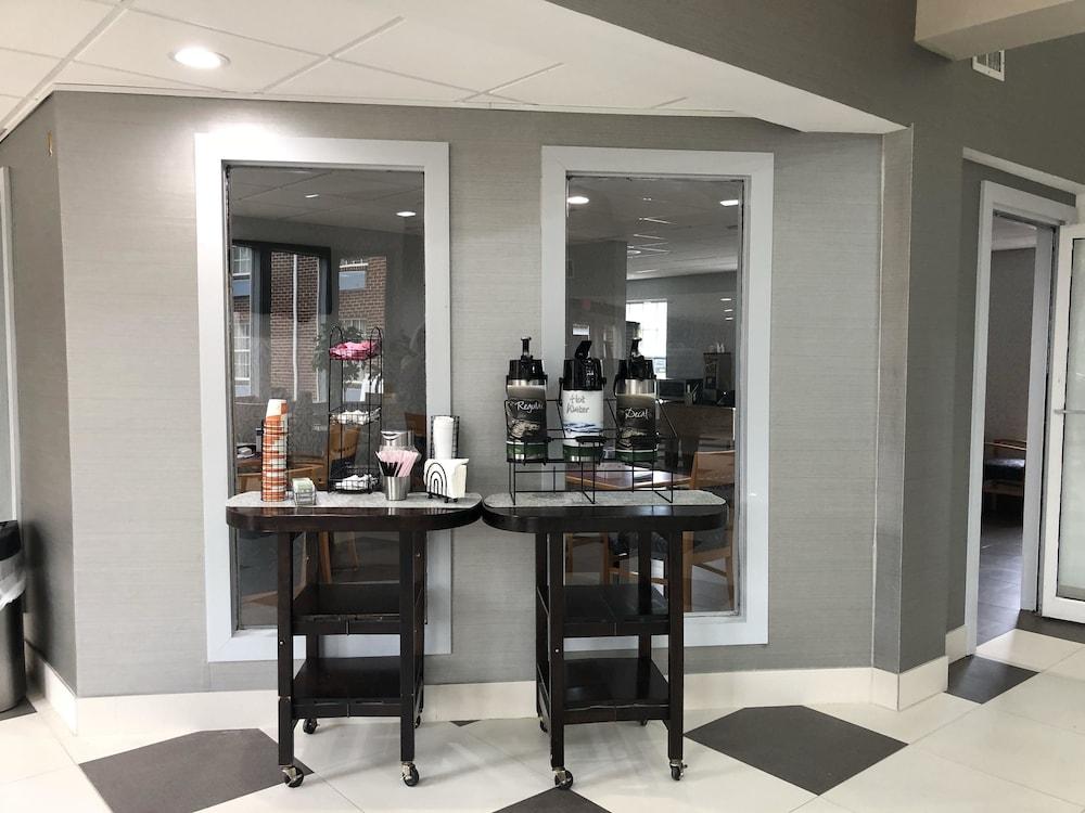 Quality Inn Dublin I-81 Bagian luar foto
