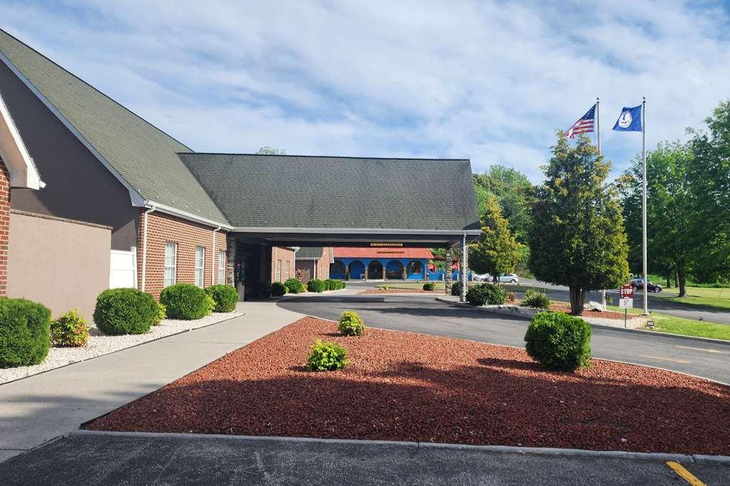 Quality Inn Dublin I-81 Bagian luar foto